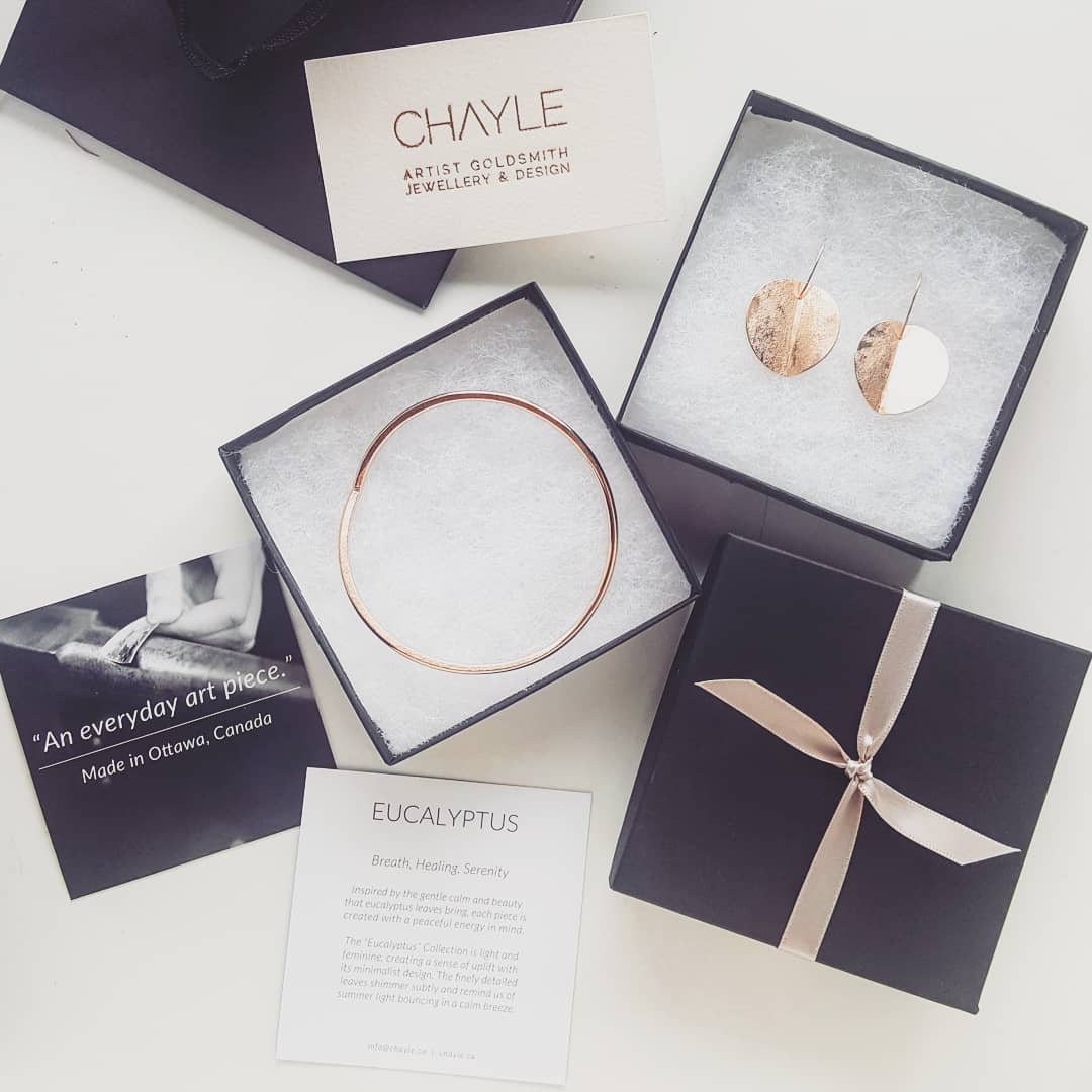 8 Reasons Why Jewellery is the Perfect Gift (and why women still love receiving it!)